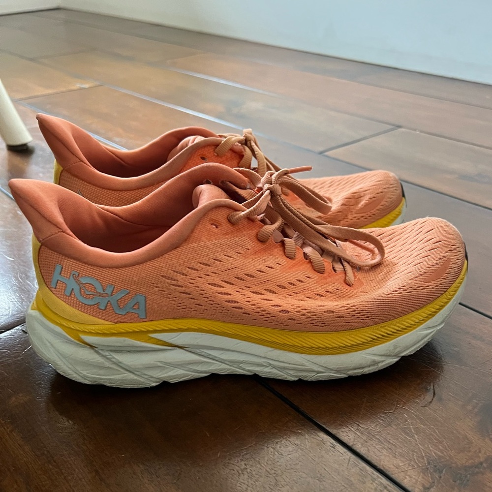 HOKA Women's Clifton 8 Running Shoes